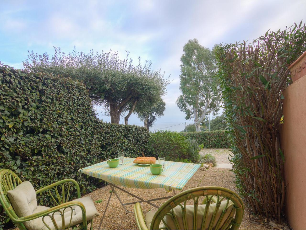 Apartment Les Jardins De La Mer-2 By Interhome Cavalaire-sur-Mer Exterior foto